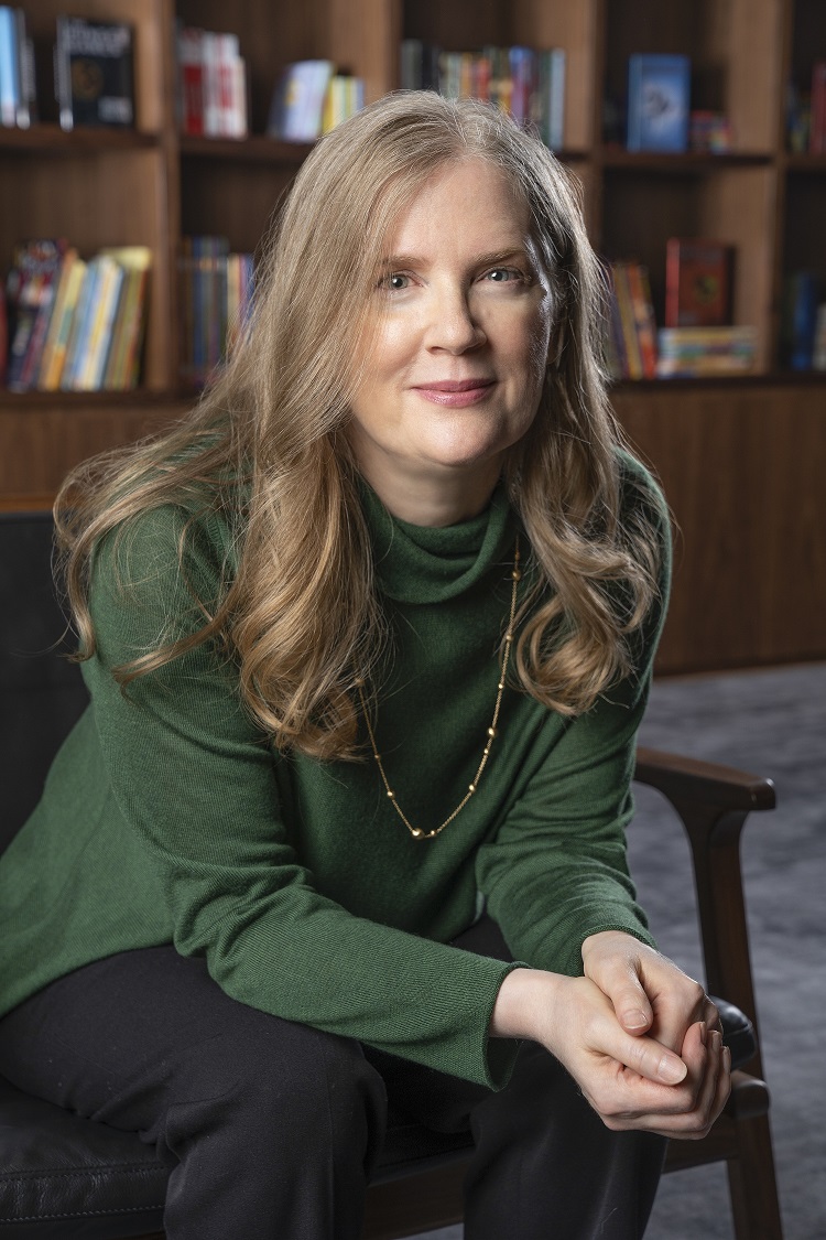 Suzanne-Collins-Portrait